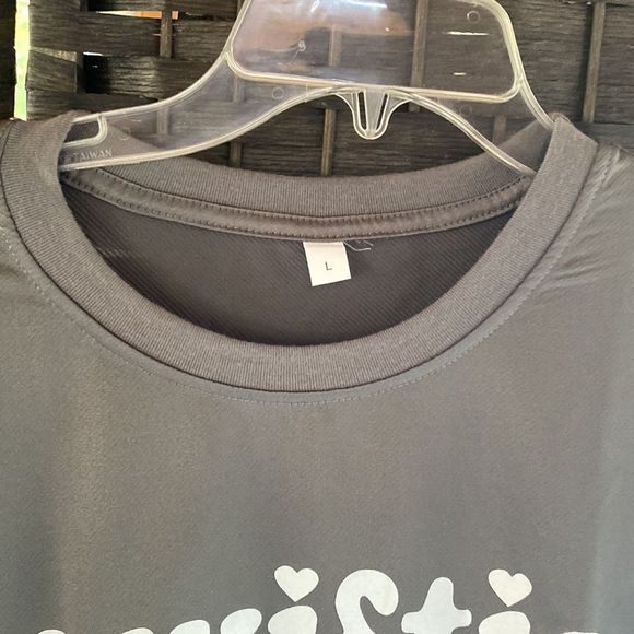 Gray Swiftie Taylor Swift T-Shirt Size Large - Picture 4 of 9